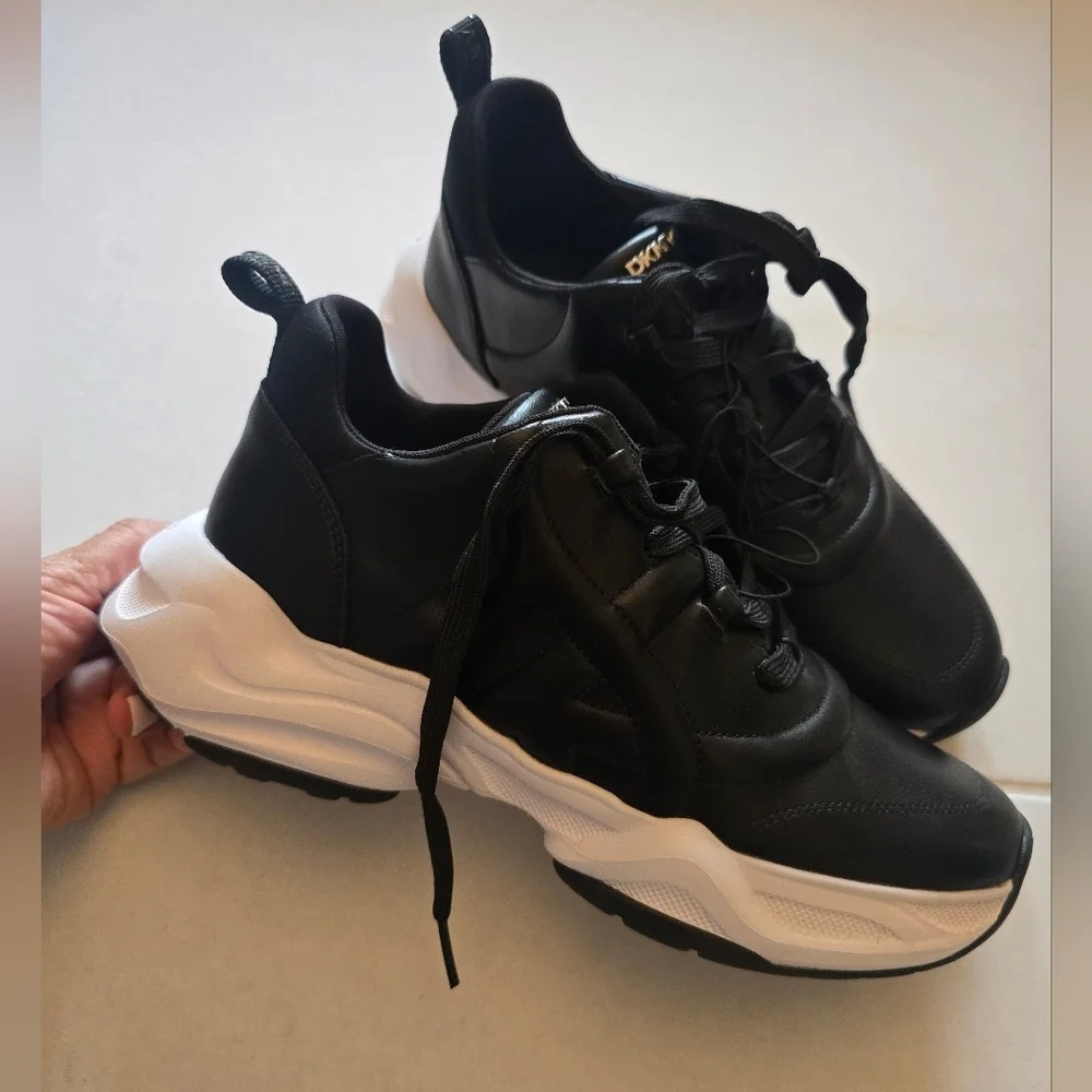 DKNY Chunky Faux Black Leather Sneakers Size 7.5